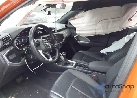 2022 Audi Q3 Premium Plus 40 Tfsi Quattro Tiptronic z USA, uszkodzony, nr VIN WA1BUCF30N1148225